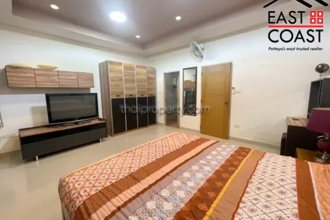 Casa de 3 dormitorios en Pattaya, Tailandia № 213540 - foto 14