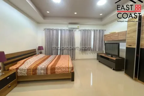 Casa de 3 dormitorios en Pattaya, Tailandia № 213540 - foto 16
