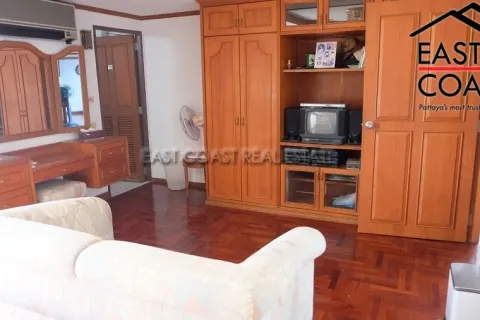 Condominio de 4 dormitorios en Pattaya, Tailandia № 213542 - foto 14