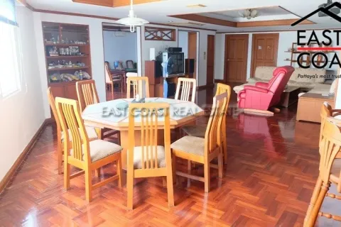 Condominio de 4 dormitorios en Pattaya, Tailandia № 213542 - foto 8