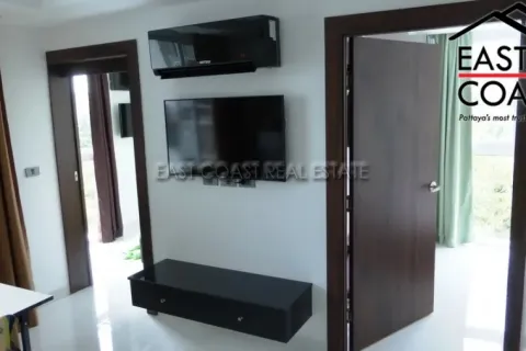 Condominio de 2 dormitorios en Pattaya, Tailandia № 213541 - foto 4