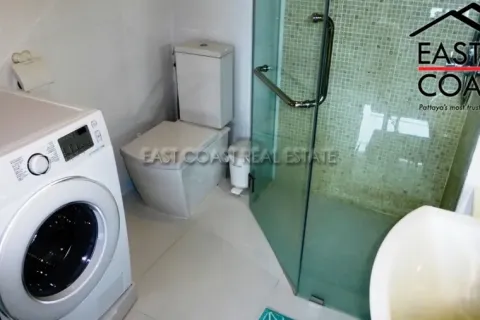 Condominio de 2 dormitorios en Pattaya, Tailandia № 213541 - foto 9
