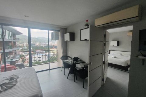 Condo in Kathu, Thailand, 2 bedrooms  № 140261