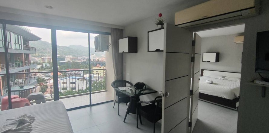 Condo in Kathu, Thailand, 2 bedrooms  № 140261