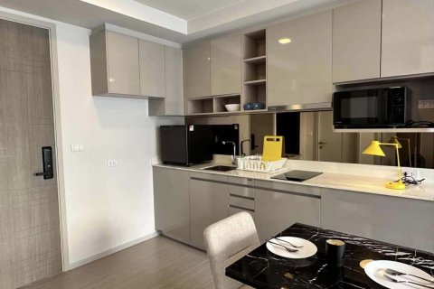 Studio dans le Condo à Khlong Toei, Bangkok, Thaïlande  № 140262 - photo 3