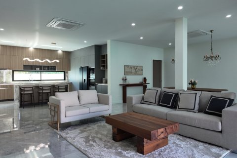 Villa in Pattaya, Thailand 3 bedrooms № 164041 - photo 11