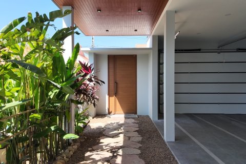 Villa in Pattaya, Thailand 3 bedrooms № 164041 - photo 5