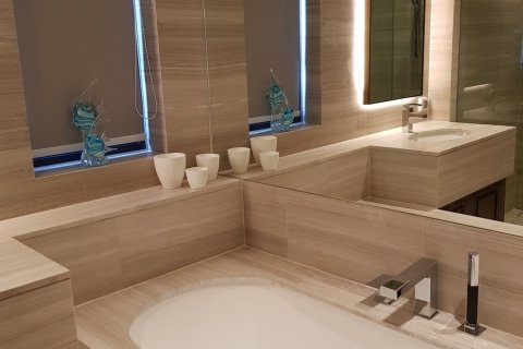 Condo à Watthana, Bangkok, Thaïlande, 2 chambres № 144747 - photo 8