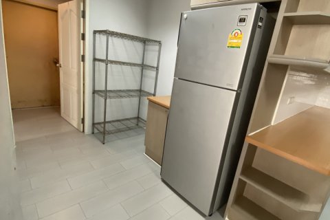 Condo in Watthana, Bangkok, Thailand, 3 bedrooms  № 159420 - photo 9