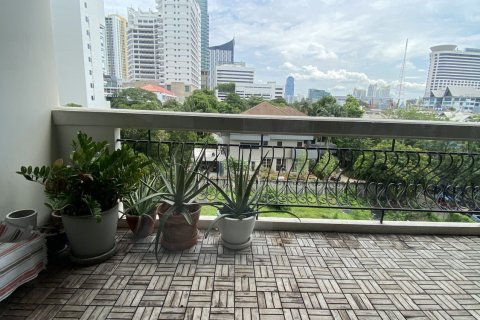 Condo in Watthana, Bangkok, Thailand, 3 bedrooms  № 159420 - photo 5