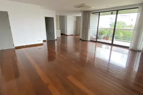 Condo in Watthana, Bangkok, Thailand, 3 bedrooms  № 159420 - photo 17