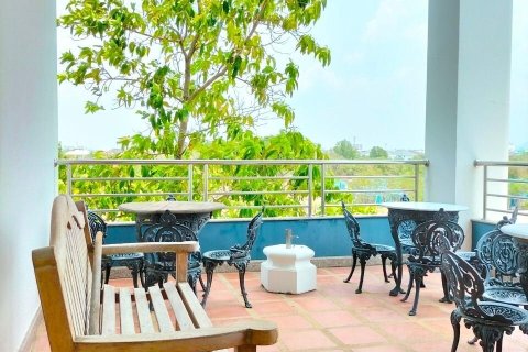 House in Pattaya, Thailand 4 bedrooms № 159419 - photo 17