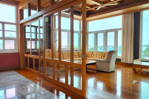 House in Pattaya, Thailand 4 bedrooms № 159419 - photo 9