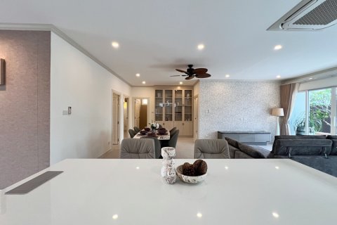 Villa in Hua Hin, Thailand 3 bedrooms № 174050 - photo 20