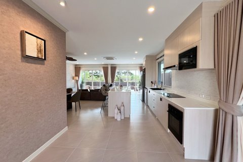 Villa in Hua Hin, Thailand 3 bedrooms № 174050 - photo 19
