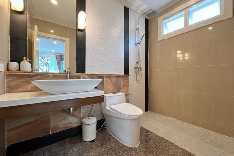 Villa in Hua Hin, Thailand 3 bedrooms № 174050 - photo 25