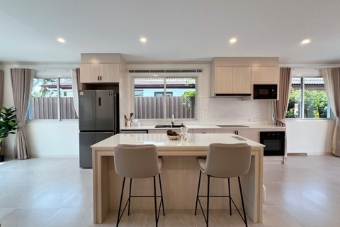 Villa in Hua Hin, Thailand 3 bedrooms № 174050 - photo 17