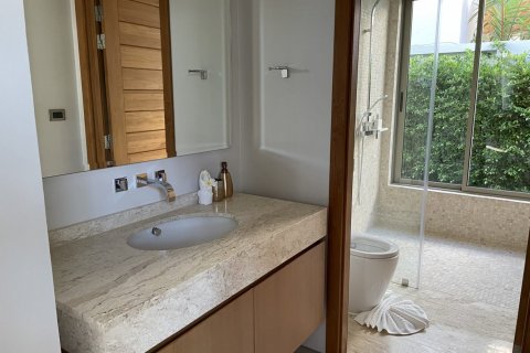 House in Bang Tao, Thailand 3 bedrooms № 3940 - photo 20