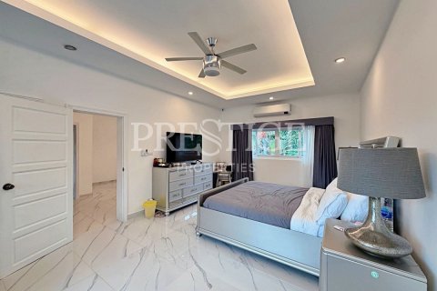 Haus in Pattaya, Thailand 7 Schlafzimmer № 220701 - Foto 18