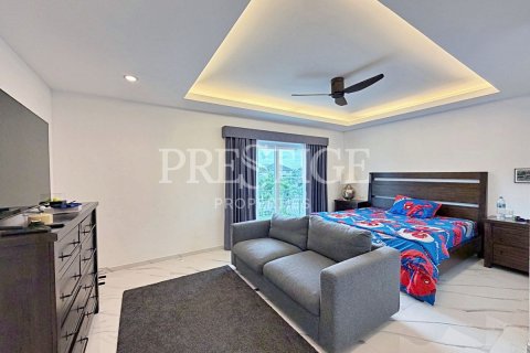 Haus in Pattaya, Thailand 7 Schlafzimmer № 220701 - Foto 25