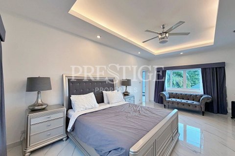 Haus in Pattaya, Thailand 7 Schlafzimmer № 220701 - Foto 17