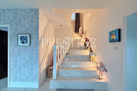 Haus in Pattaya, Thailand 7 Schlafzimmer № 220701 - Foto 16
