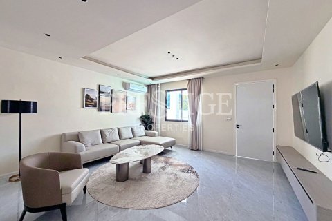 Haus in Pattaya, Thailand 6 Schlafzimmer № 220703 - Foto 4
