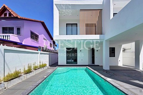Haus in Pattaya, Thailand 6 Schlafzimmer № 220703 - Foto 30