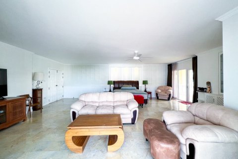 Condo in Pattaya, Thailand, 5 bedrooms  № 145872 - photo 24