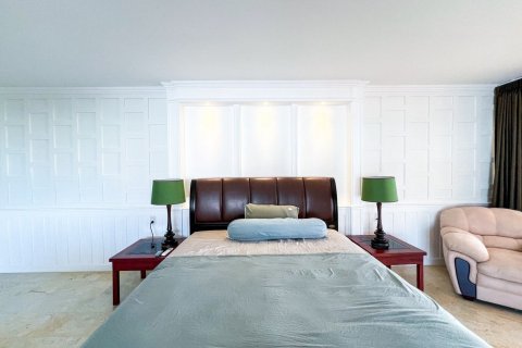 Condo in Pattaya, Thailand, 5 bedrooms  № 145872 - photo 23