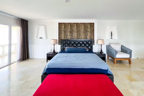 Condo in Pattaya, Thailand, 5 bedrooms  № 145872 - photo 15