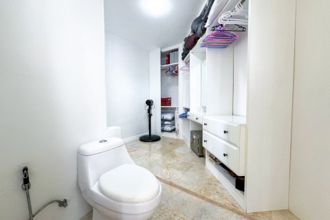 Condo in Pattaya, Thailand, 5 bedrooms  № 145872 - photo 18