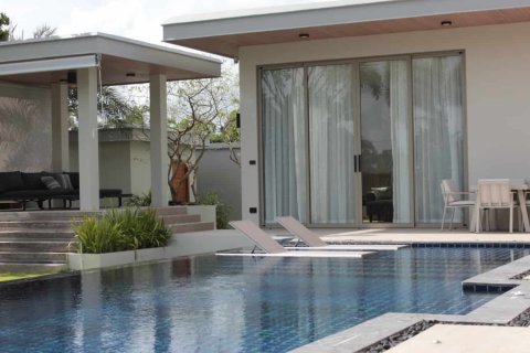Villa in Phuket, Thailand 3 bedrooms № 166262 - photo 3