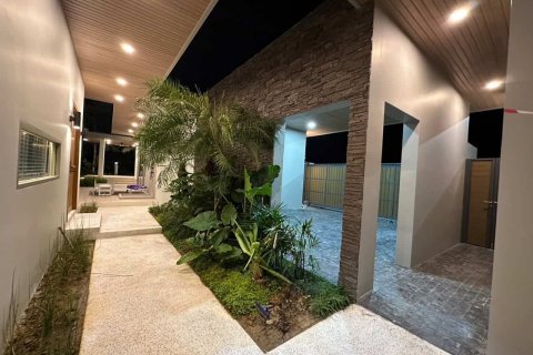 Villa in Phuket, Thailand 3 bedrooms № 166262 - photo 12