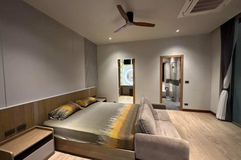 Villa in Phuket, Thailand 3 bedrooms № 166262 - photo 6