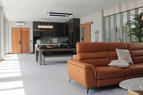 Villa in Phuket, Thailand 4 Schlafzimmer № 166261 - Foto 30