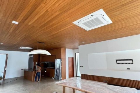 Villa in Phuket, Thailand 4 bedrooms № 166261 - photo 6