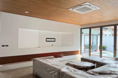 Villa in Phuket, Thailand 4 bedrooms № 166261 - photo 3