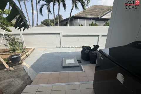 Casa de 3 dormitorios en Pattaya, Tailandia № 212281 - foto 12