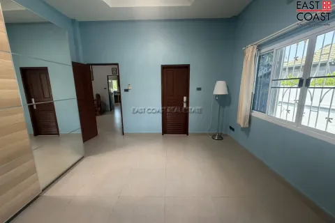 Casa de 3 dormitorios en Pattaya, Tailandia № 212281 - foto 17