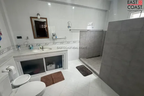Casa de 3 dormitorios en Pattaya, Tailandia № 212281 - foto 9