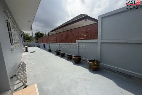 Casa de 3 dormitorios en Pattaya, Tailandia № 212281 - foto 4