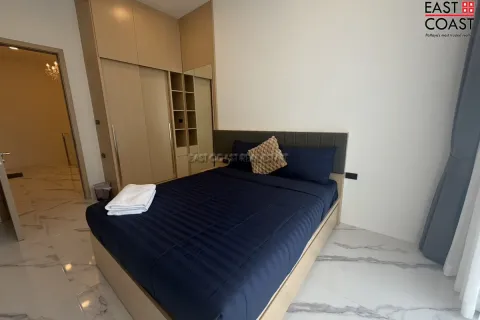Casa de 4 dormitorios en Pattaya, Tailandia № 212276 - foto 13