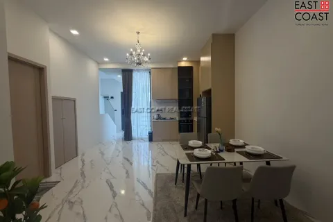 Casa de 4 dormitorios en Pattaya, Tailandia № 212276 - foto 19