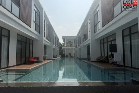 Casa de 4 dormitorios en Pattaya, Tailandia № 212276 - foto 24