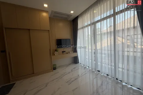 Casa de 4 dormitorios en Pattaya, Tailandia № 212276 - foto 7