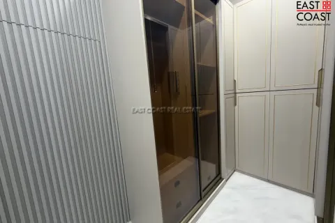 Casa de 4 dormitorios en Pattaya, Tailandia № 212278 - foto 9