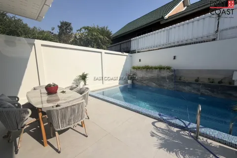 Casa de 4 dormitorios en Pattaya, Tailandia № 212278 - foto 24
