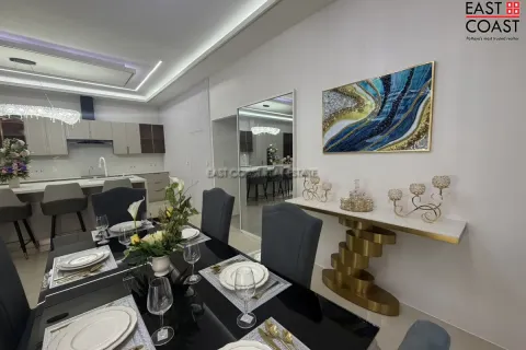 Casa de 4 dormitorios en Pattaya, Tailandia № 212278 - foto 10