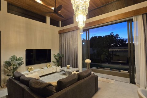 Villa in Phuket, Thailand 3 bedrooms № 158310 - photo 15